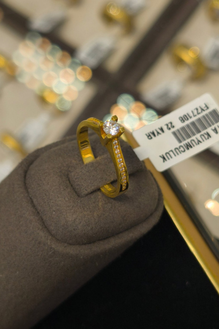22 AYAR 3,61 gr 22 AYAR TEKTAŞ YÜZÜKLER FYZ7108